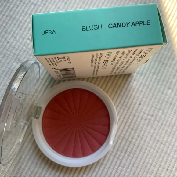 OFRA COSMETICS BLUSH - CANDY APPLE - Picture 5 of 7